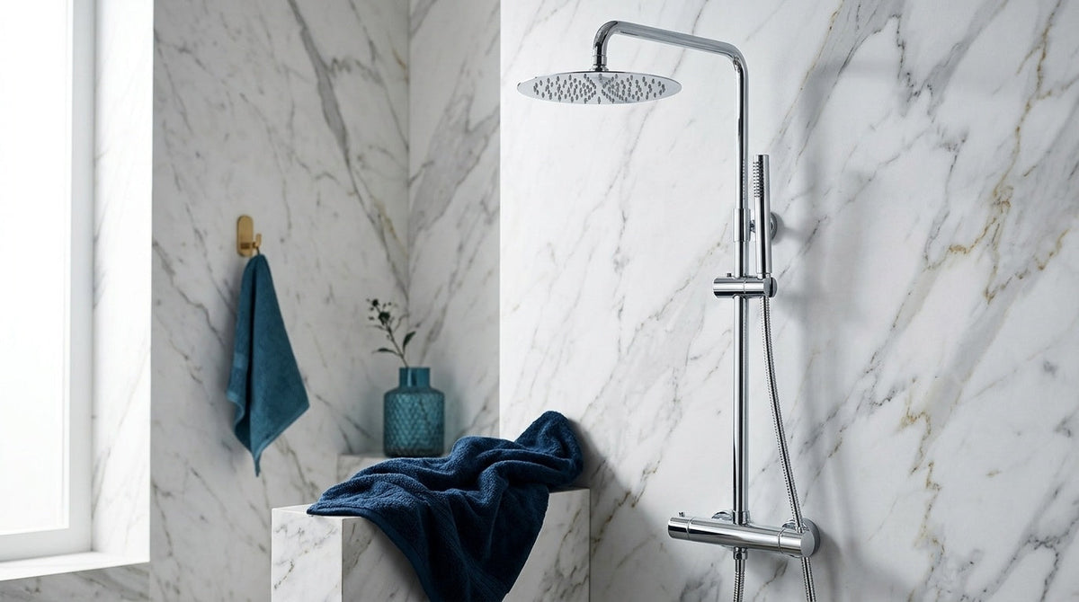 Noir mat, chrome ou or brossé : quelle finition pour votre salle de bain ?
