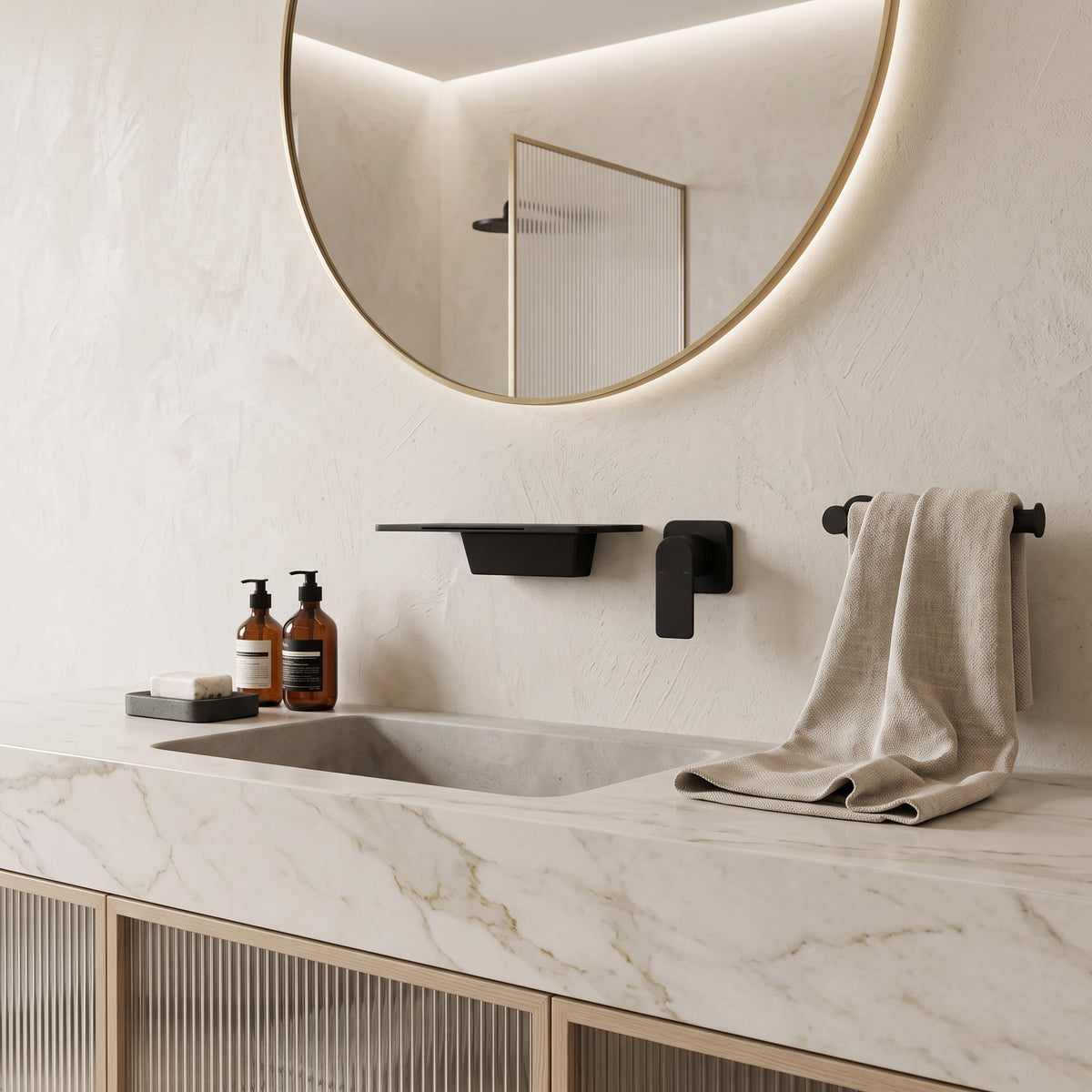 Mitigeur lavabo mural cascade noir mat Sperone — vue 2