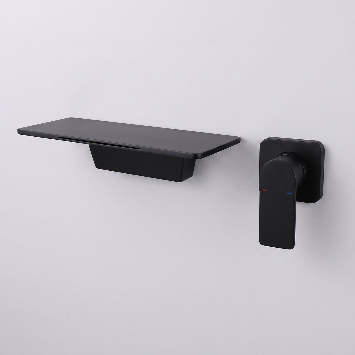 Mitigeur lavabo mural cascade noir mat Sperone