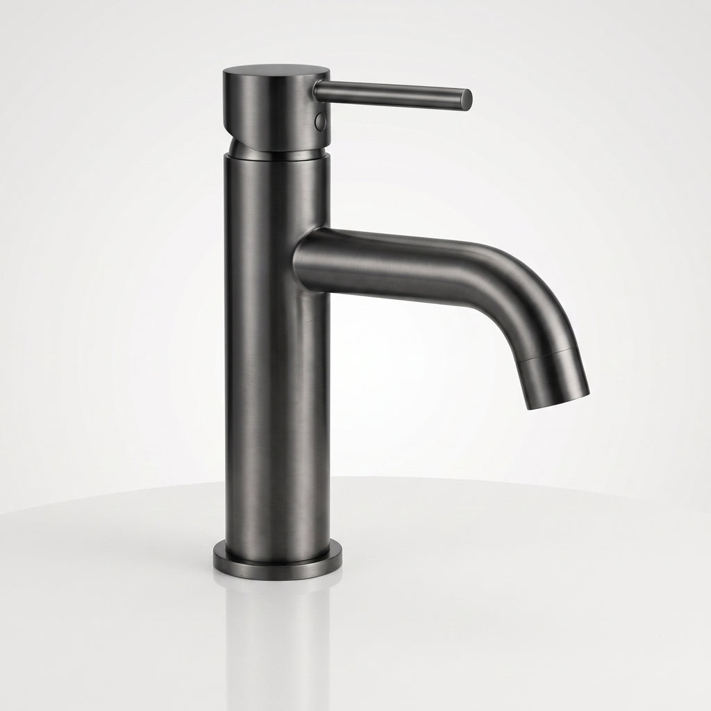 Mitigeur lavabo sur plan gris brossé Salis