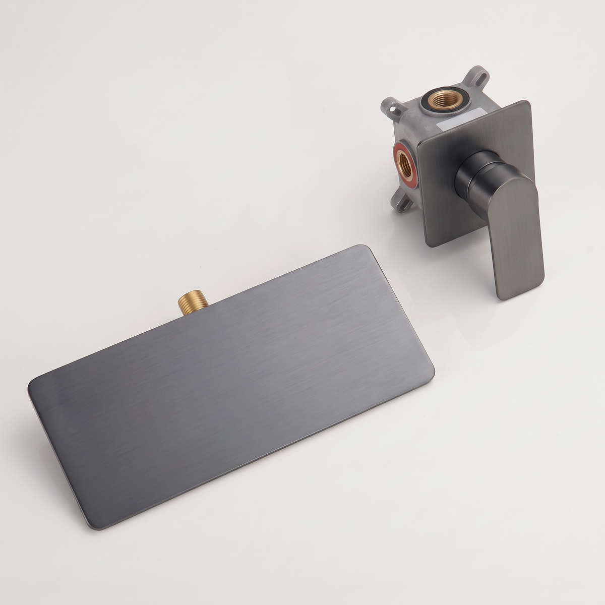 Sperone | Mitigeur lavabo mural cascade gris brossé