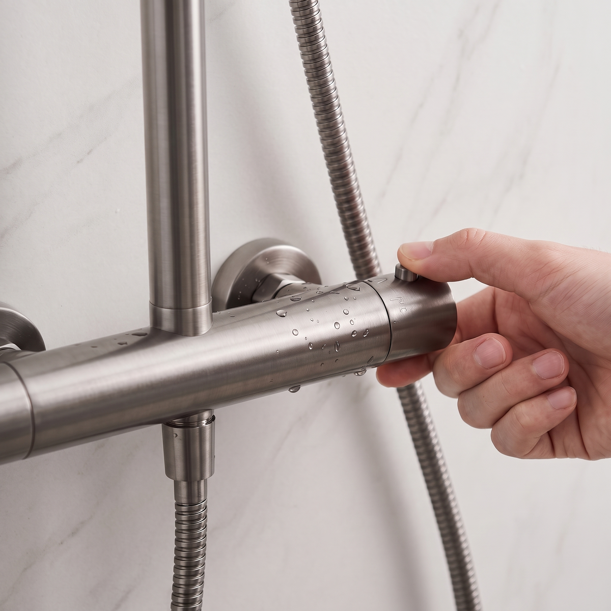 Commande thermostatique de la colonne Anthéor nickel brossé, bouton de sécurité à 38 °C