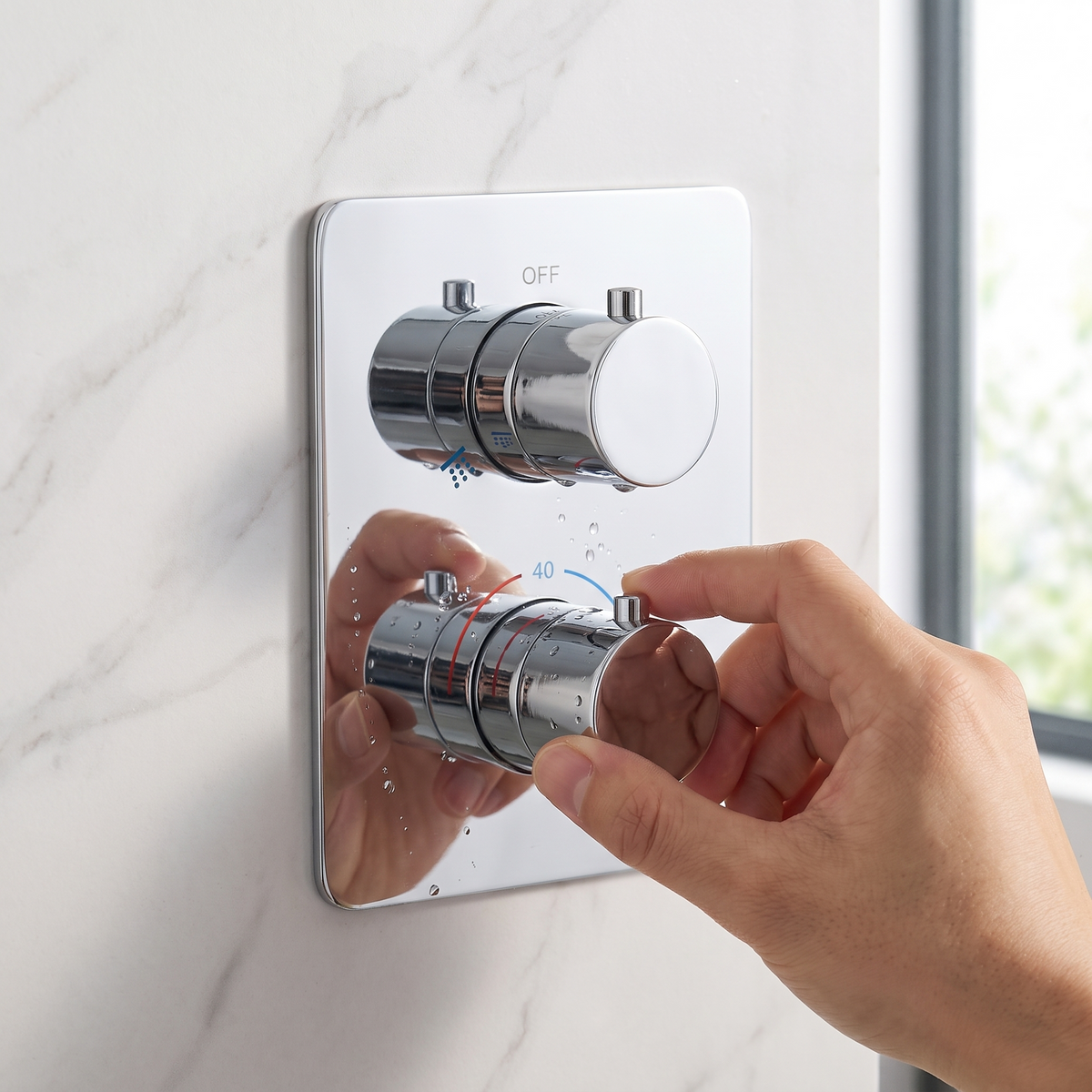 Platine thermostatique à deux commandes de la colonne Estérel chrome poli